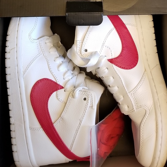 nike dunk lux chukka